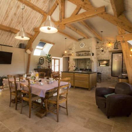 Gite 2 La Grange Des Hirondelles 3 Lits Doubles 6 Adultes Situe Entre Bourgogne Morvan Et Vignoble Maison Entiere Labellisee A Gite De France Sous 71 G 2005 Labellise 3 Epis - Loft Grand Volume Dans Corps De Ferme Renovee Antully Chez Maymard Yannick Exterior foto