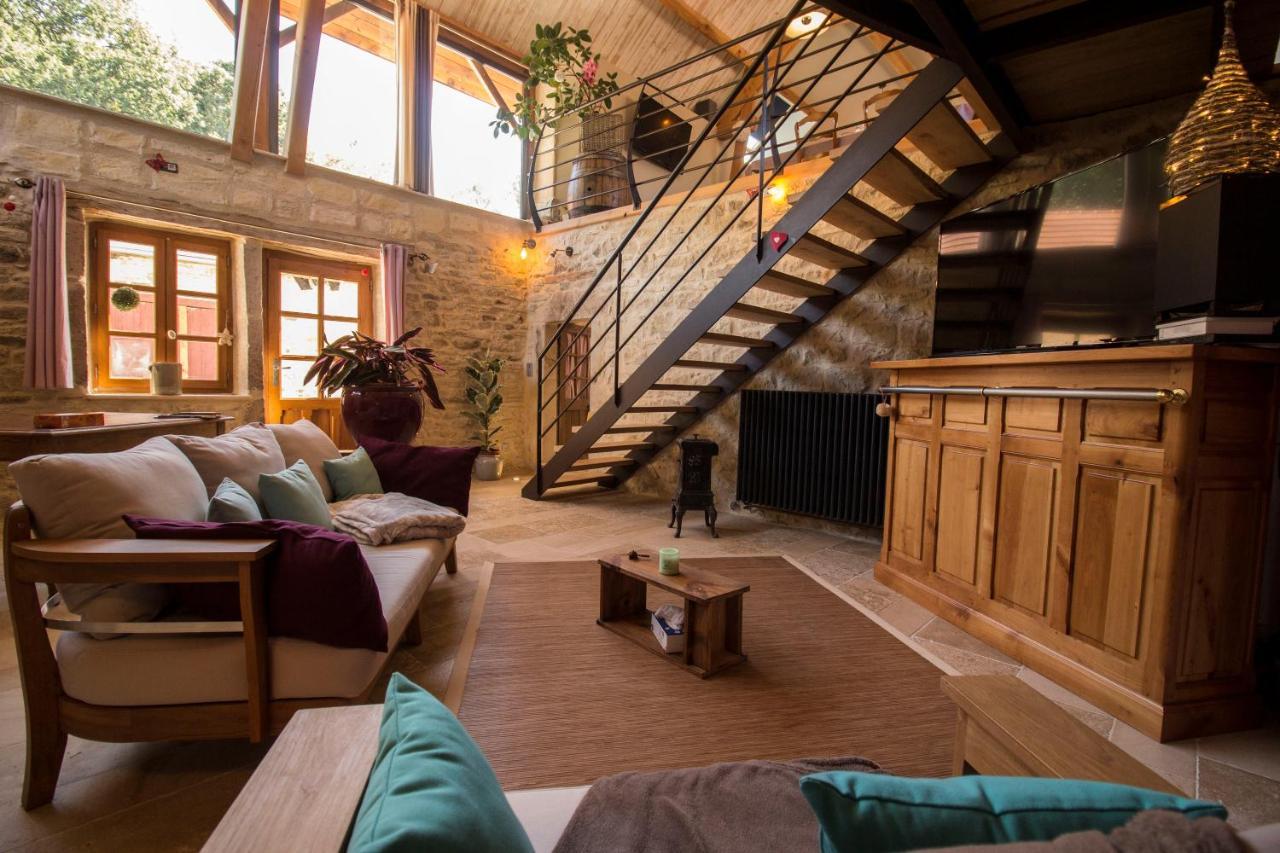 Gite 2 La Grange Des Hirondelles 3 Lits Doubles 6 Adultes Situe Entre Bourgogne Morvan Et Vignoble Maison Entiere Labellisee A Gite De France Sous 71 G 2005 Labellise 3 Epis - Loft Grand Volume Dans Corps De Ferme Renovee Antully Chez Maymard Yannick Exterior foto